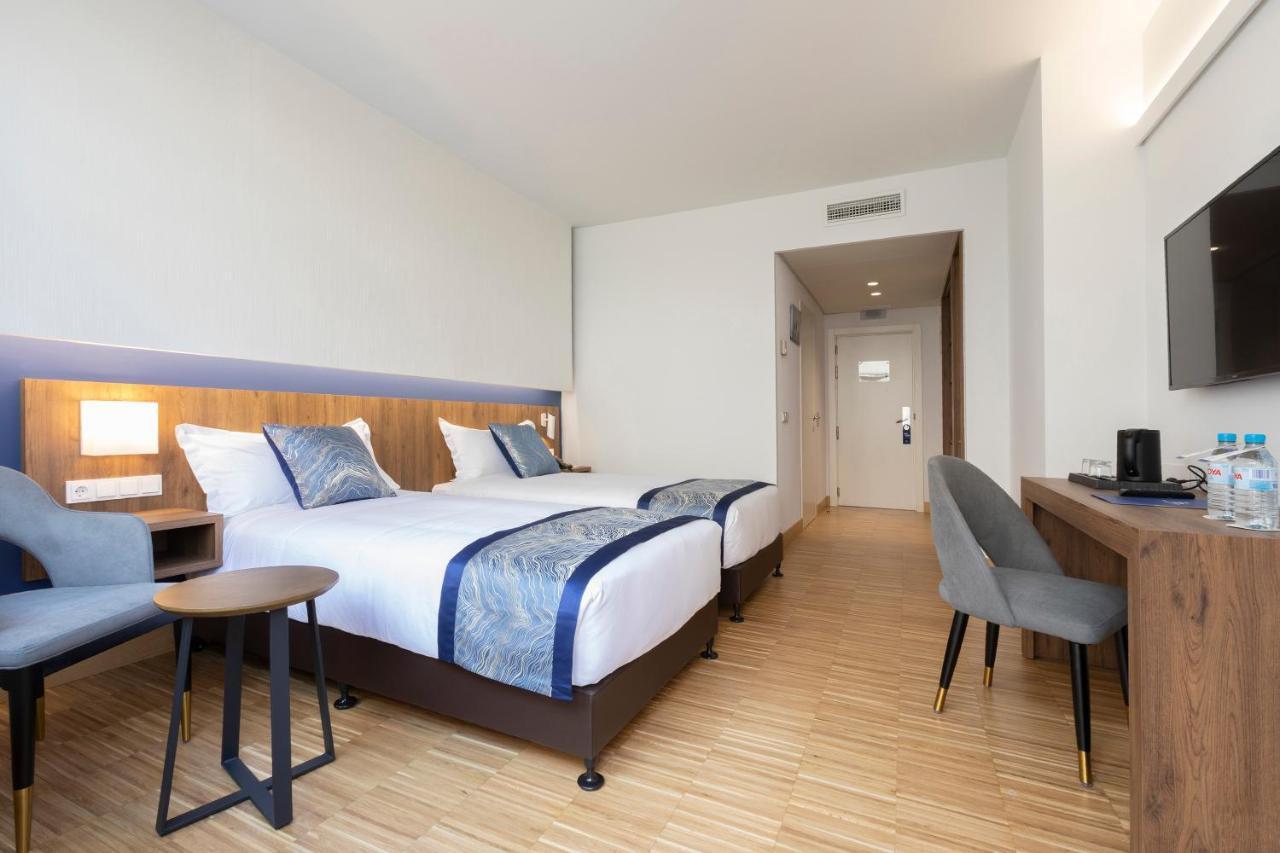 Hotel Villa Odon Villaviciosa de Odón Buitenkant foto