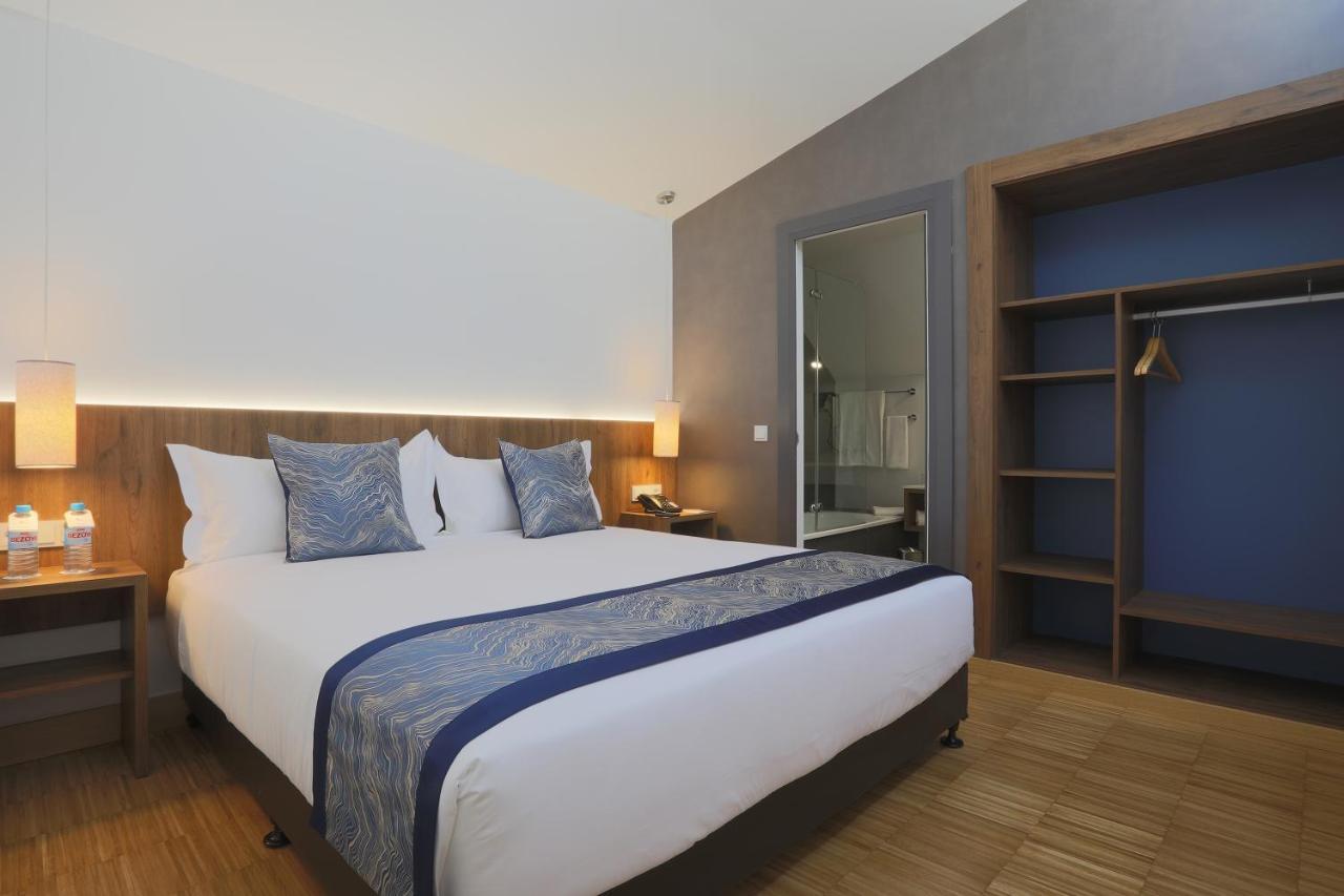 Hotel Villa Odon Villaviciosa de Odón Buitenkant foto