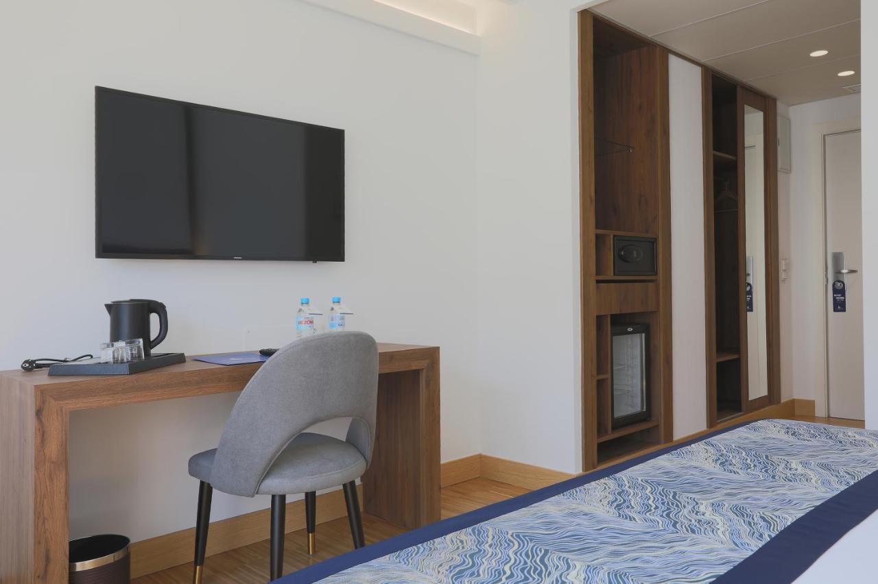 Hotel Villa Odon Villaviciosa de Odón Buitenkant foto
