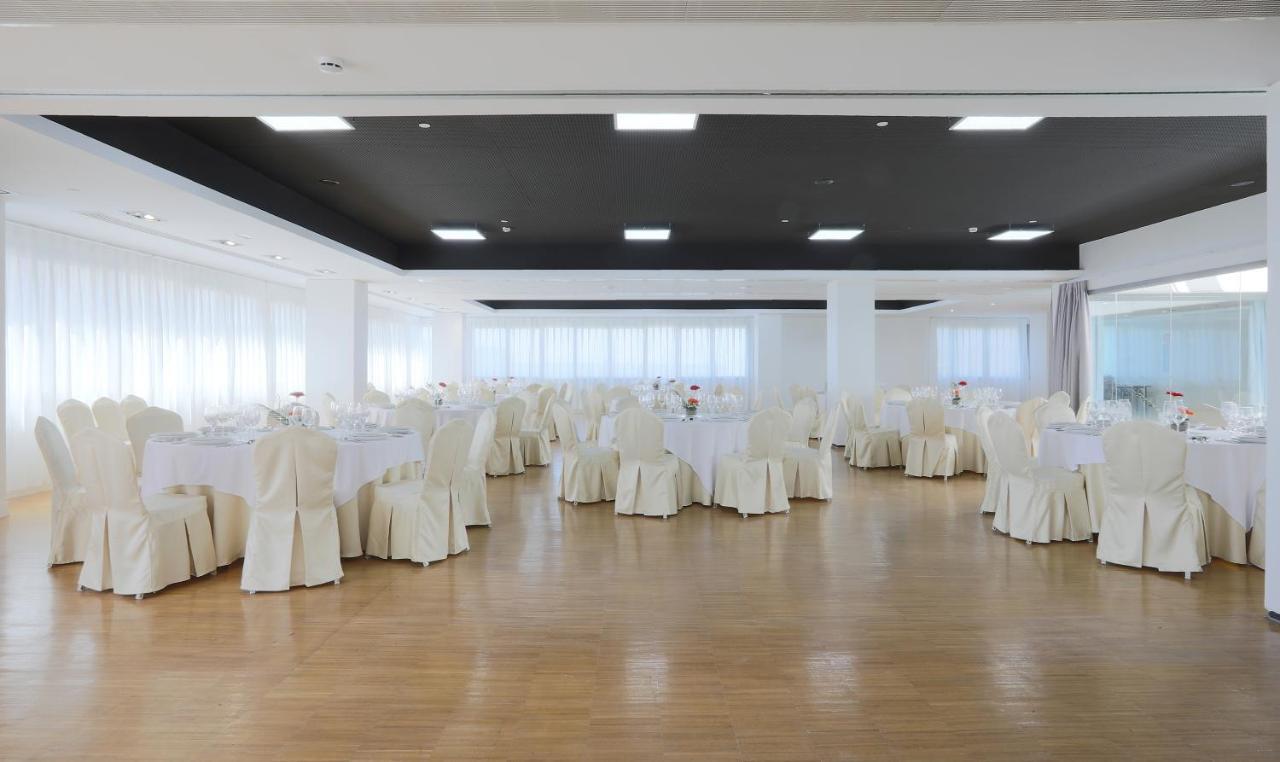Hotel Villa Odon Villaviciosa de Odón Buitenkant foto