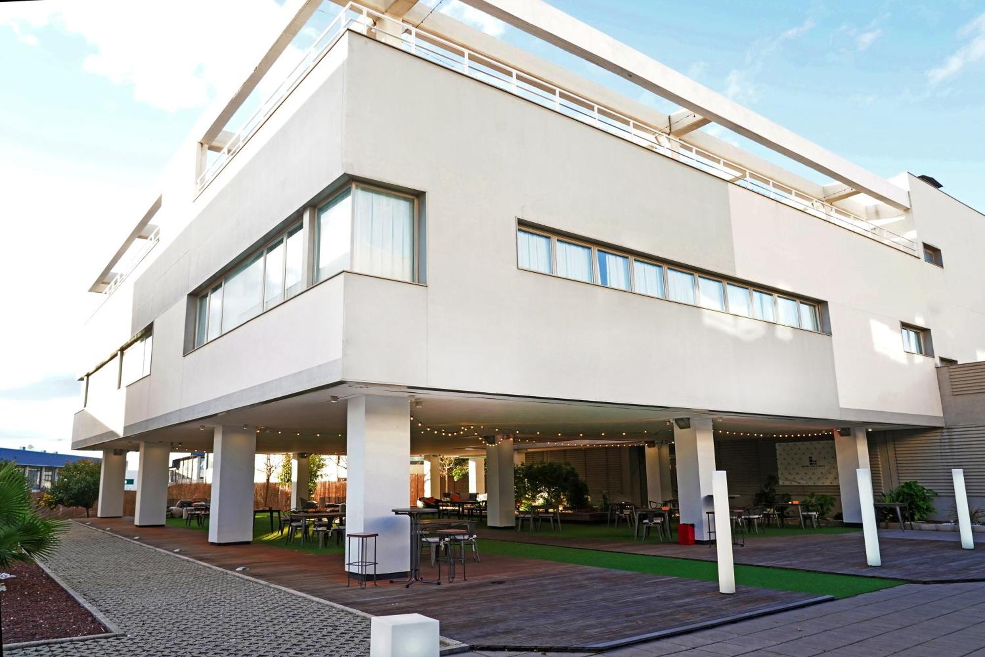 Hotel Villa Odon Villaviciosa de Odón Buitenkant foto
